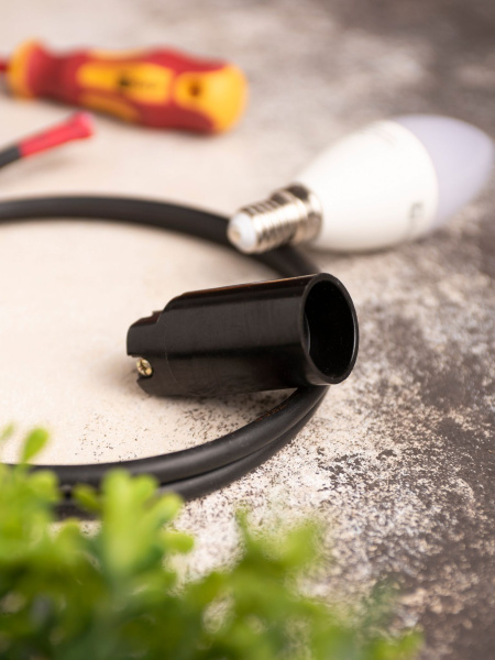 Купить EKF PROxima Патрон карболитовый подвесной Е14 черн. без наклейки LHC-E14-s