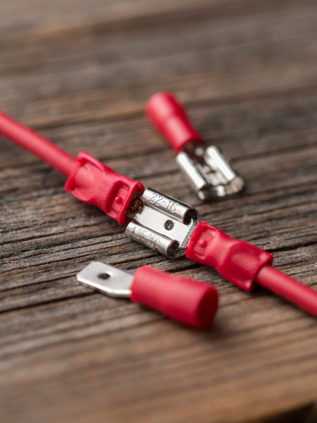 Купить EKF PROxima Разъем плоский РпИп 1,25-5-0,8 (100шт.)