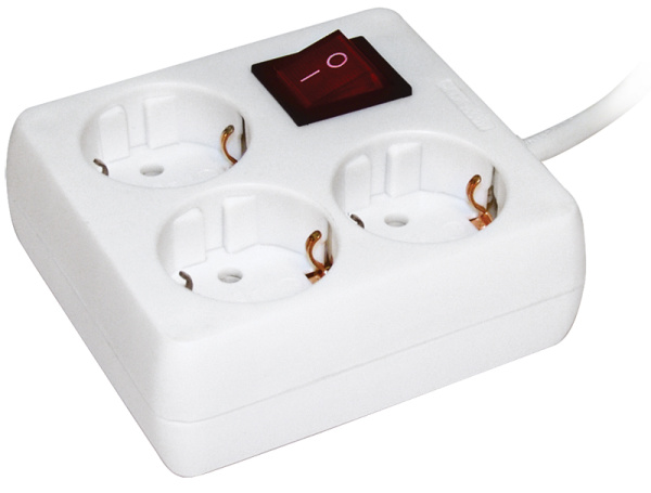 IEK Удлинитель У-С03К-выкл. 3 места 2Р+PЕ/3метра 3х1мм2 16А/250