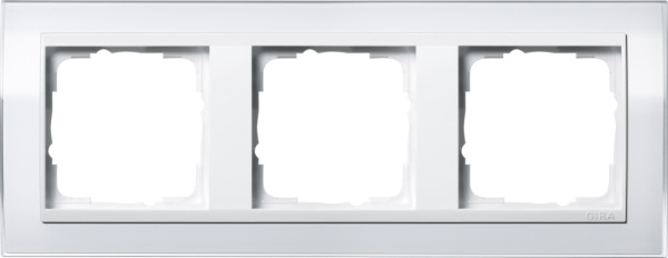 Gira Event Clear Бел/Бел.глянц. Рамка 3-ая 0213723