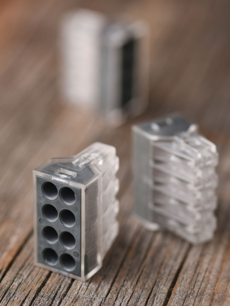 Купить EKF PROxima Строительно-монтажная клемма СМК 773-108 8 отверстий 1,0-2,5мм2 (50шт.)