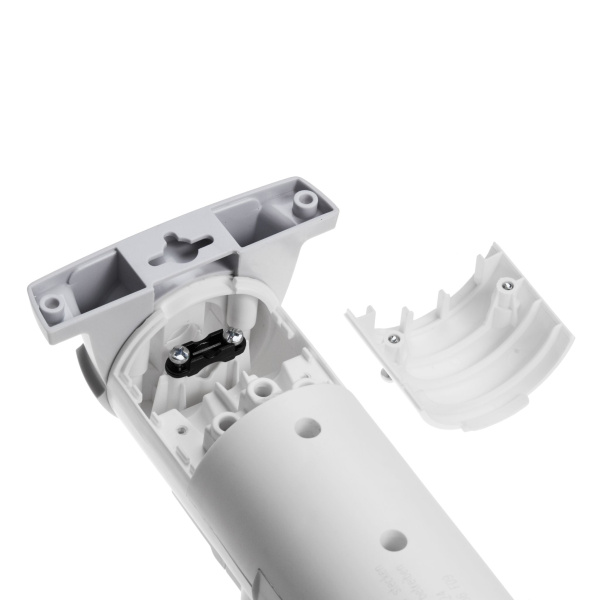 Купить Legrand Комфорт Бело-серый Удлинитель 6x2К+З с выкл., без кабеля, фиксир. поворотный блок, возможно крепление к стене 694639