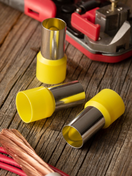 Купить EKF PROxima Наконечник штыревой втулочный изолированный НШвИ 70,0-20 (50шт.)