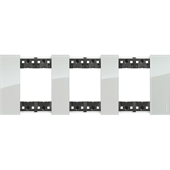 BT Living now Небо Рамка немецкий стандарт 3 поста (2+2+2 мод) KA4802M3DA