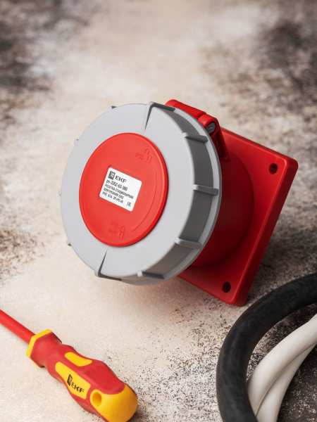 Купить EKF PROxima Розетка стационарная внутренняя 3352 3Р+РЕ+N 63А 380В IP67