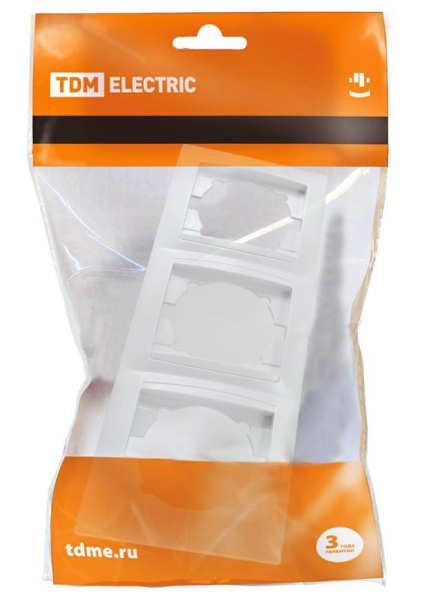 Купить TDM Рамка 3-х постовая горизонтальная белая "Лама" SQ1815-0031