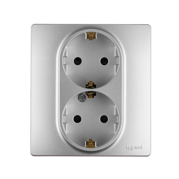 Купить Legrand Etika Алюминий Розетка 2-ая с/з со шторками, автоматические клеммы 672433