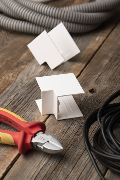 Купить EKF PROxima Угол внутренний (40х25) (4 шт) Plast Белый