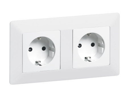 Купить Legrand Valena LIFE Белая Рамка 2-ая 754002