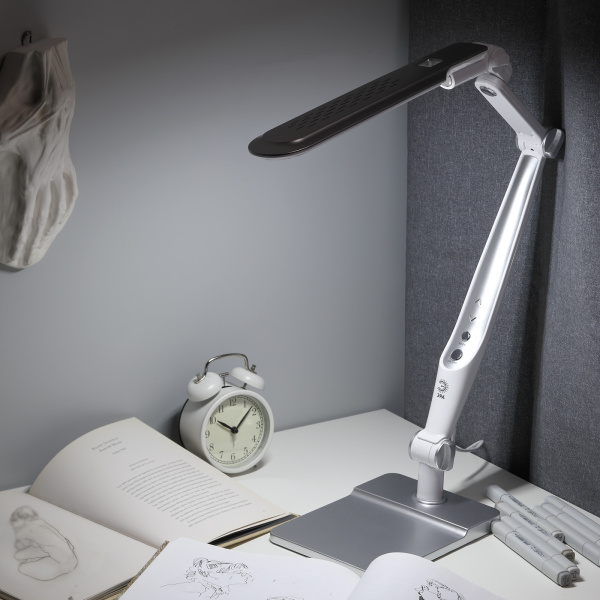 ЭРА Настольный светильник NLED-497-12W-S светодиодный на струбцине и с основанием серебро