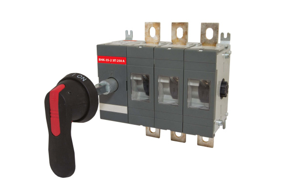 TDM Рубильник ВНК-35-2 3П 250А с выносной фронтальной ручкой управления и переходником 185 мм SQ0744-0203