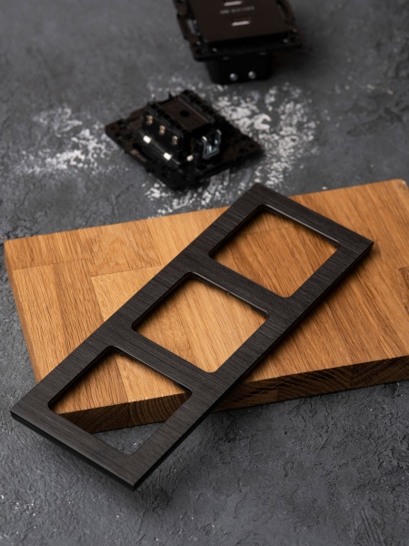 Купить EKF PROxima Стокгольм Черный Металл Рамка 3-ая