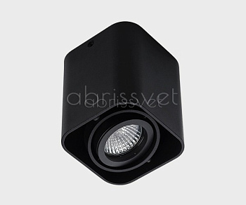 ITALLINE 5641 black светильник потолочный