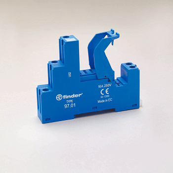 Finder Розетка с винтовыми клеммами (с зажимной клетью) для реле 46.61; применяются модули 86.30, 99.02; в комплекте металлическая клипса 097.71; верс 9701SMA