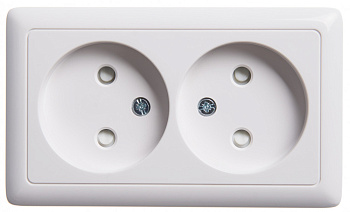 Systeme Electric Wessen ХИТ наруж Бел Розетка 2-ая б/з со шторками, с изолирующей пластиной, 16А
