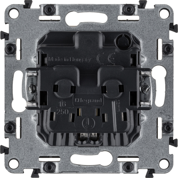 Купить Legrand Valena LIFE DIY Сл.кость Розетка 1-ая с/з с защитными шторками, безвинт.зажим 753520