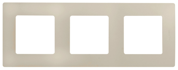 Legrand Etika Слоновая кость Рамка 3-ая 672513
