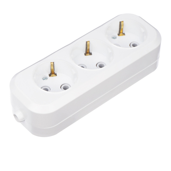 Колодка 3 гнезда с заземлением Rexant 11-8704