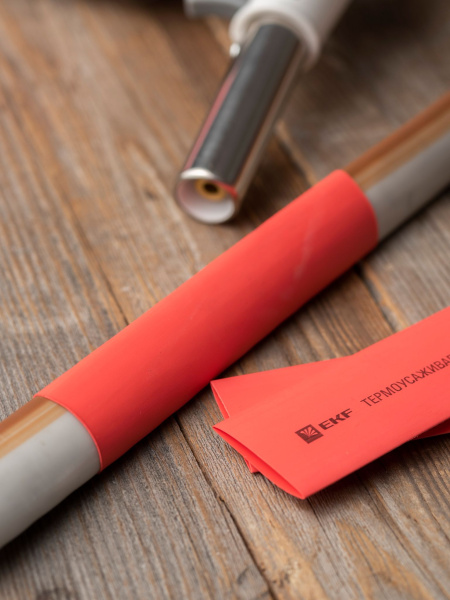 Купить EKF PROxima Термоусаживаемая трубка ТУТ нг 25/12,5 красная рулон