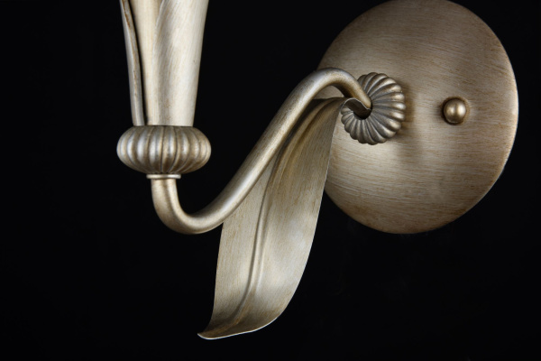 Купить Maytoni House Lillian Серебро Антик Бра 1xE14 40W H311-01-G