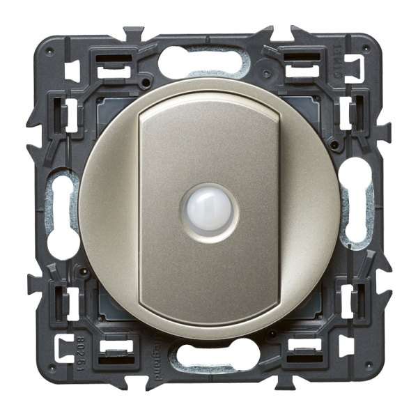 Купить Legrand Celiane2 Титан Накладка переключателя со встроенным датчиком присутствия 068312