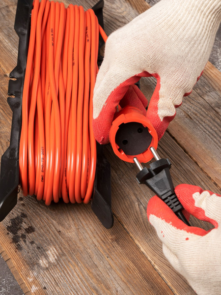 Купить EKF PROxima Удлинитель на рамке "Зевс 2.0" 30м без заземления ПВС 2*0,75 10А/2,3кВт