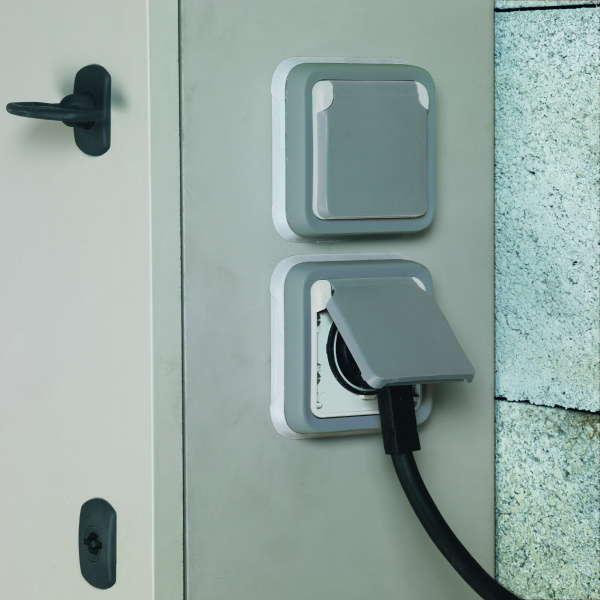 Купить Legrand Plexo Серый Рамка 1-ая с суппортом, для внутреннего монтажа IP55 069681