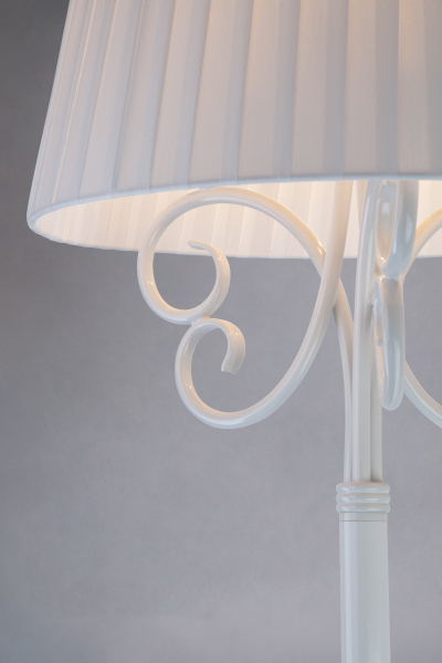 Купить Eurosvet 01090/3 Светильник напольный 00000081606