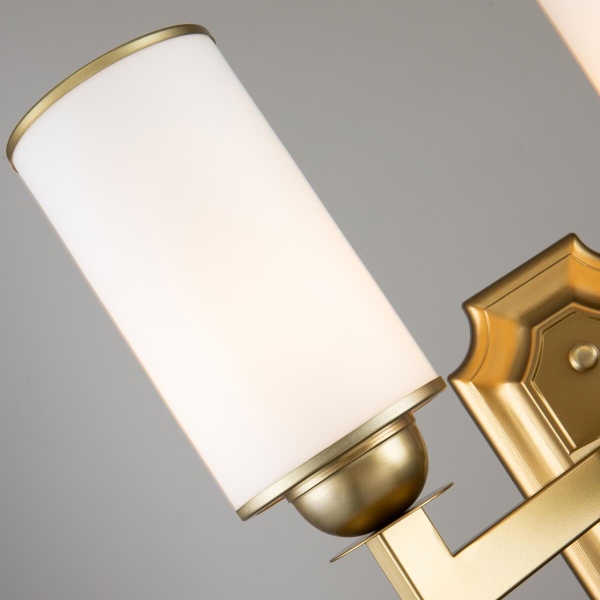 Купить Favourite 2621-2W настенный светильник Каркас цвета латунь, плафоны из белого матового стекла