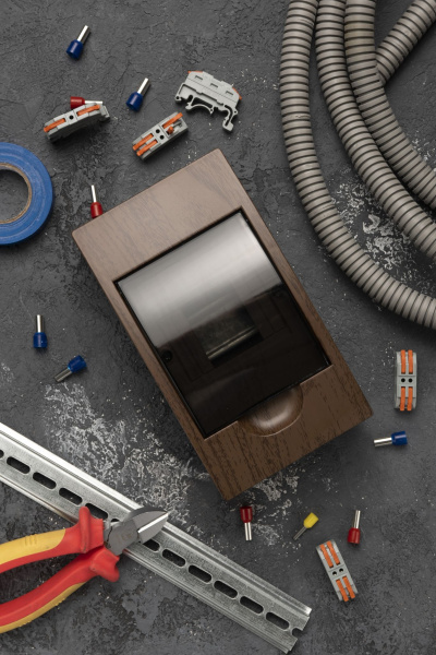 Купить EKF PROxima Щит распределительный навесной ЩРН-П- 4 темное дерево IP41