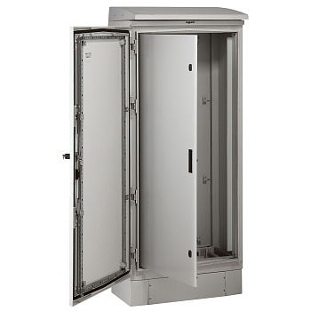 Legrand Цоколь RAL 7035 для щита Marina шириной 800 мм и глубиной 400 мм высота 170 мм 036296