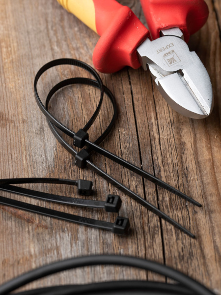 Купить EKF PROxima Хомут P6.6 стандартный (ч), 3.6x180 (100шт) FlexLock