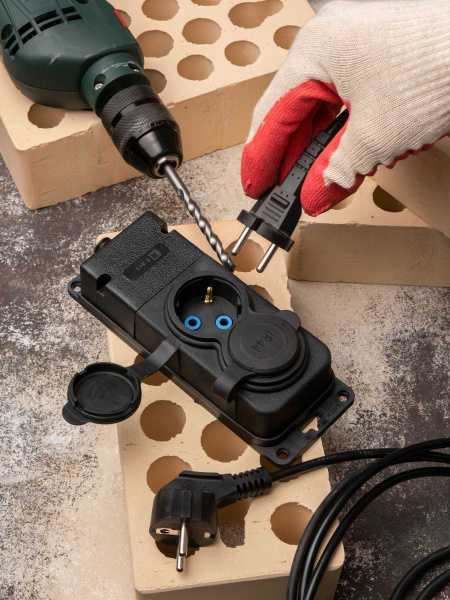 Купить EKF PROxima Роз. (колодка) двухмест. с защит. крышками каучуковая 230В 2P+PE 16A IP44 PRO