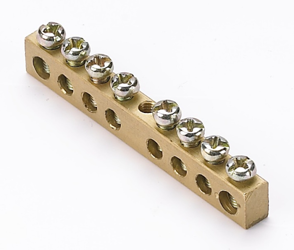 Dekraft Шина нулевая 8 групп/крепеж по центру, сеч. 6x9