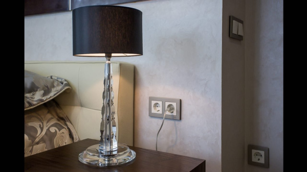 Купить SE Merten SM Беж глянец Розетка с/з с защитными шторками безвинт. зажим MTN2300-0344