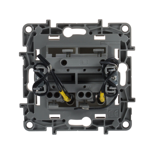 Купить Legrand Etika Слоновая кость Выключатель 2-х клавишный с подсветкой, 10А, Винтовые клеммы 672304