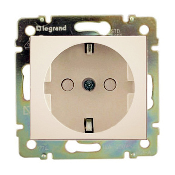 Legrand DIY Valena Крем Розетка 1-ая с/з с защитными шторками 695613