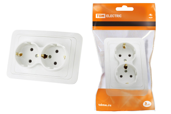 TDM Розетка двойная 2П+З 16А белая "Валдай" SQ1804-0010