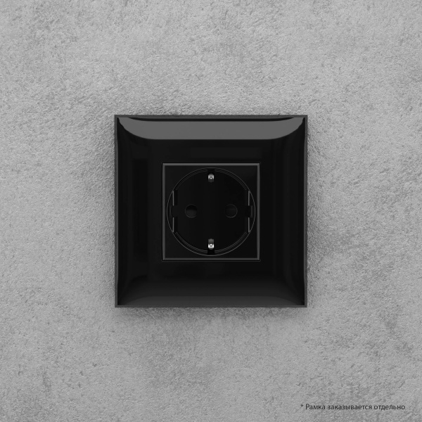 Купить DKC Розетка в стену, 2P+E, с з/ш, "Avanti", "Черный квадрат"