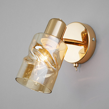 Eurosvet Настенный светильник с поворотным плафоном 20120/1 золото a057768