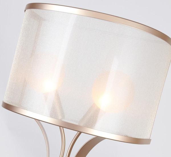 Купить Favourite настенный светильник каркас цвета античное золото, плафоны из белой органзы 2551-2W