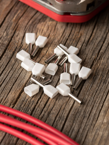 Купить EKF PROxima Наконечник штыревой втулочный изолированный НШвИ(2) 0,5-8 (50шт.)