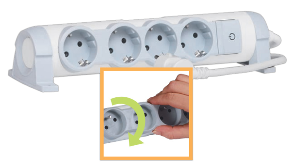 Купить Legrand Комфорт Бело-серый Удлинитель 4x2К+З с выкл., кабель 1,5м, фиксир. поворотный блок, возможно крепление к стене 694626