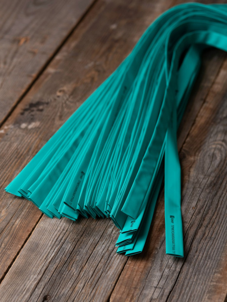 Купить EKF PROxima Термоусаживаемая трубка ТУТ нг 8/4 зеленая в отрезках по 1м