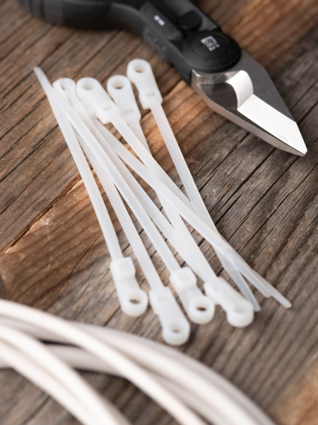 Купить EKF PROxima Хомут нейлоновый с отверстием для крепления (3,6х200) (100шт.)