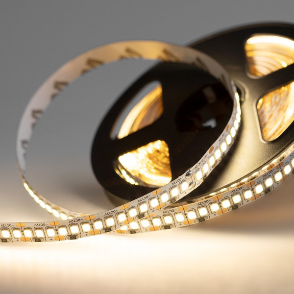 LAMPER LED лента 12 В, 10 мм, IP23, SMD 2835, 240 LED/m, ТЕПЛЫЙ БЕЛЫЙ (3000 К) 141-212