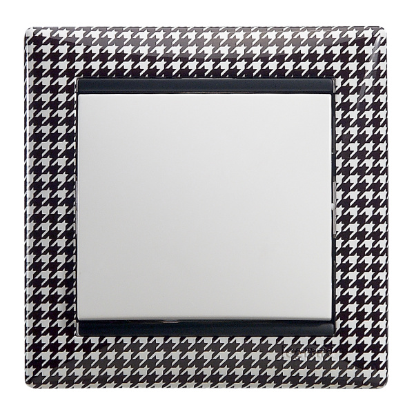 Купить Legrand Valena Бел Переключатель 1-клавишный 774406