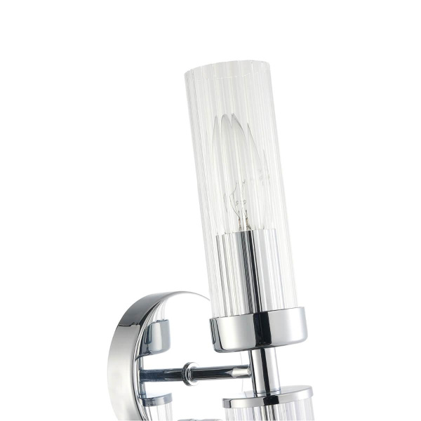 Купить Favourite 2672-1W настенный светильник Каркас цвета хром, плафон из прозрачного стекла, управление с помощью диммера