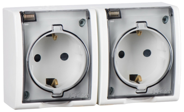 Simon 15 Aqua Белая Розетка 2-ая с/з с крышкой наружная, IP54 1594433-030