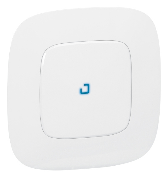 Купить Legrand Valena ALLURE Бел Клавиша 1-ая с подсветкой/индикацией (голубая линза в центре) 755085